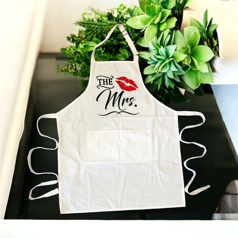 Bride & Groom Matching Apron Set “The Mr & The Mrs” Couples Kitchen Gift NWOT